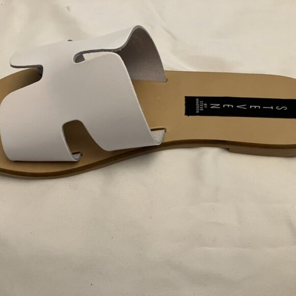 NWT White Grecian Madden Sandals - Picture 3 of 9